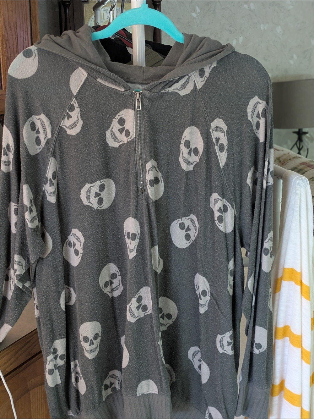 Torrid Skull Print Hoodie Zip Sweater - Gray & Light Gray